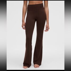 Groove Nulu High Rise Flared Pant